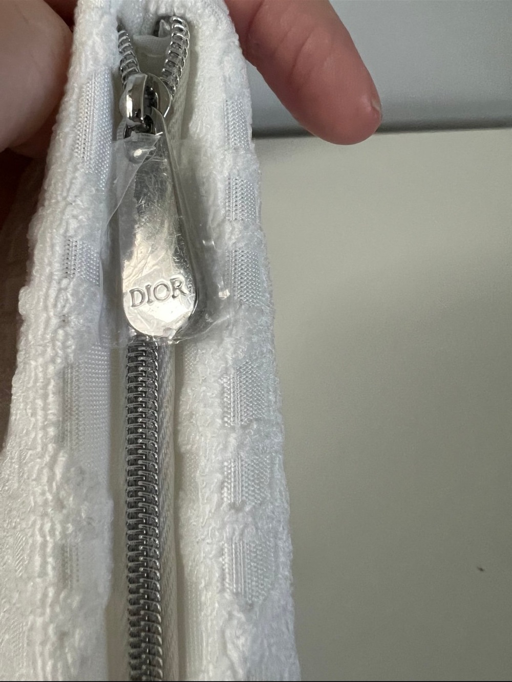 Dior White Textured Cosmetic Bag NWT - Picture 6 of 8